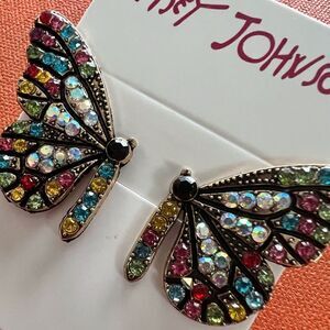 💙 Betsey Johnson stunning multicolored crystals butterfly wing earrings 💙